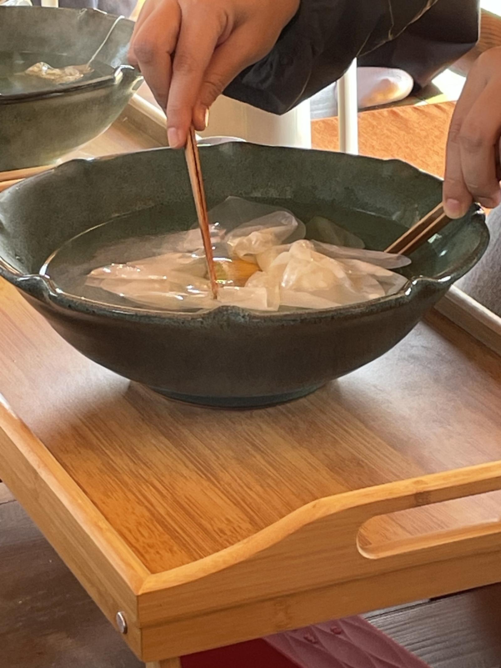 그림입니다.  원본 그림의 이름: IMG_2229.jpg  원본 그림의 크기: 가로 3024pixel, 세로 4032pixel  사진 찍은 날짜: 2025년 10월 25일 오후 11:12  카메라 제조 업체 : Apple  카메라 모델 : iPhone 12 mini  프로그램 이름 : 18.6.2  F-스톱 : 1.6  노출 시간 : 1/121초  ISO 감도 : 64  노출 모드 : 자동  35mm 초점 거리 : 109  프로그램 노출 : 자동 제어 모드  