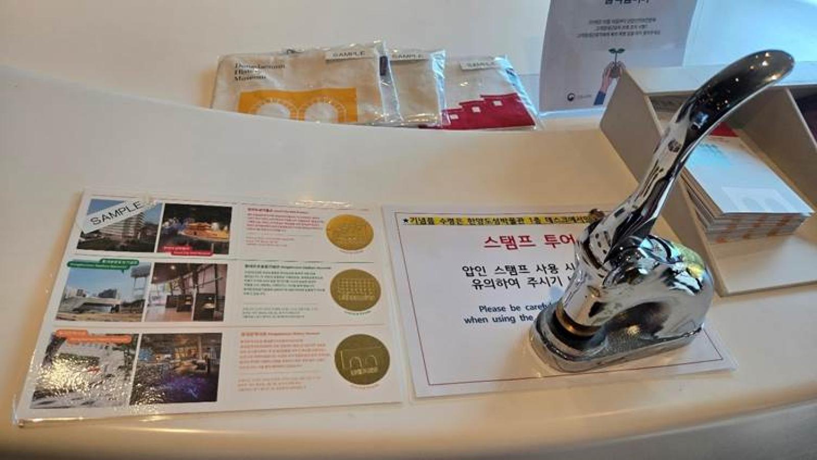 텍스트, 실내, 싱크대, 가전용품이(가) 표시된 사진  AI 생성 콘텐츠는 정확하지 않을 수 있습니다.