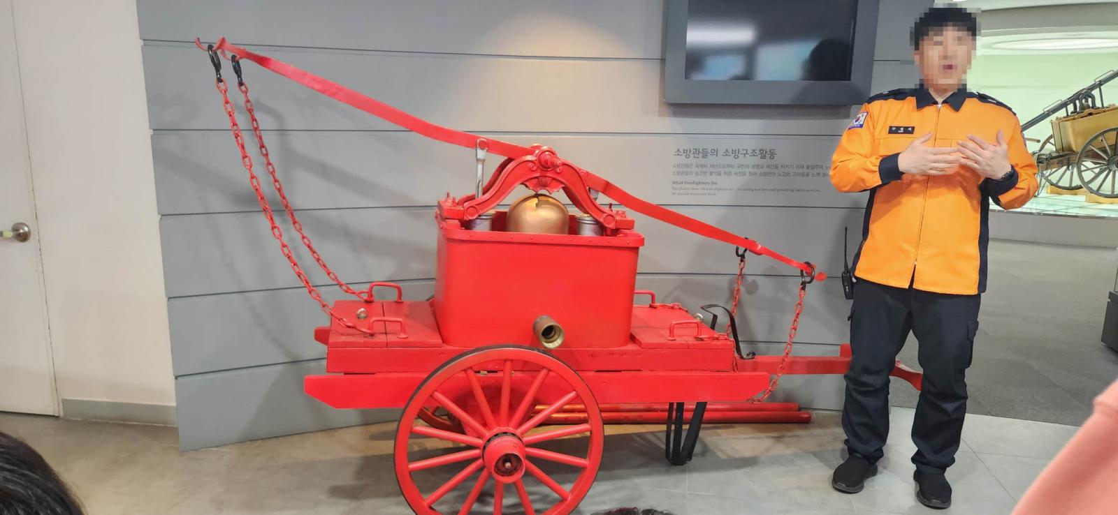 그림입니다.  원본 그림의 이름: IMG_3111.JPG  원본 그림의 크기: 가로 2320pixel, 세로 1071pixel  사진 찍은 날짜: 2026년 03월 01일 오후 13:38  카메라 제조 업체 : samsung  카메라 모델 : SM-S901N  프로그램 이름 : S901NKSU3CWGI  F-스톱 : 1.8  노출 시간 : 1/120초  IOS 감도 : 1000  색 대표 : sRGB  노출 모드 : 자동  35mm 초점 거리 : 23  프로그